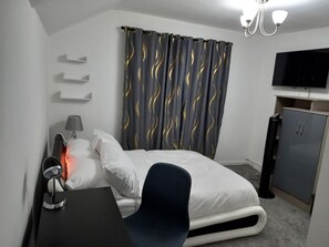 Casa | 4 habitaciones, wifi gratis y ropa de cama