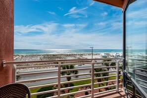 Property grounds - 🌅Steps2Beach-GulfView-Pool-3BR Palm Beach Club 235🌅 (Pensacola Beach)
