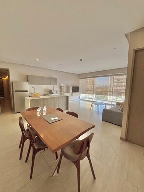 Apartment, 3 Schlafzimmer | Esszimmer