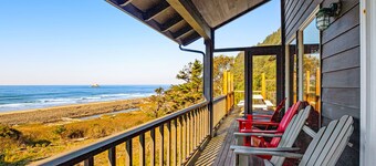 Secluded beachfront home with Pacific Ocean views, fireplace, game room, grill