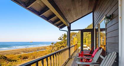 Secluded beachfront home with Pacific Ocean views, fireplace, game room, grill