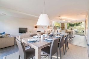 Dining - Villa Pippa - house on a short walk from the beach (Koksijde)