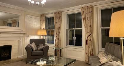 Stunning 3-bed Apartment in Blandford Forum