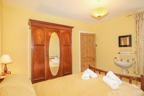 5 Schlafzimmer, individuell dekoriert, individuell eingerichtet