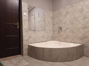 Bathroom - Islamabad Hill Hotel and Resort (Islamabad)