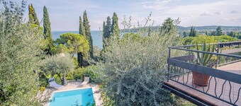 Villa Dora - Three Bedroom Apartment, Sleeps 6