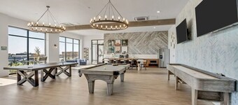 Upscale 2BR Apartment with Pool, Fitness Center, and Near Hill AFB and Local Dining