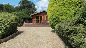 Unclassified image, 2 of 27, button - 1 Hornbeam Lodge (Narberth)