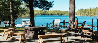 Lakefront Balcony | Bonfires | Stars | 10mi to TC