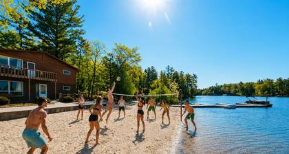 New! Spider Lake| Hot Tub| Sauna| Beach| No Bunks|