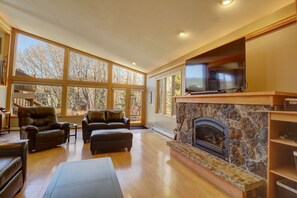 Smart TV, fireplace, printers