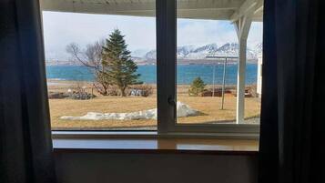 Basic Room, 2 Twin Beds | 1 bedroom, free WiFi