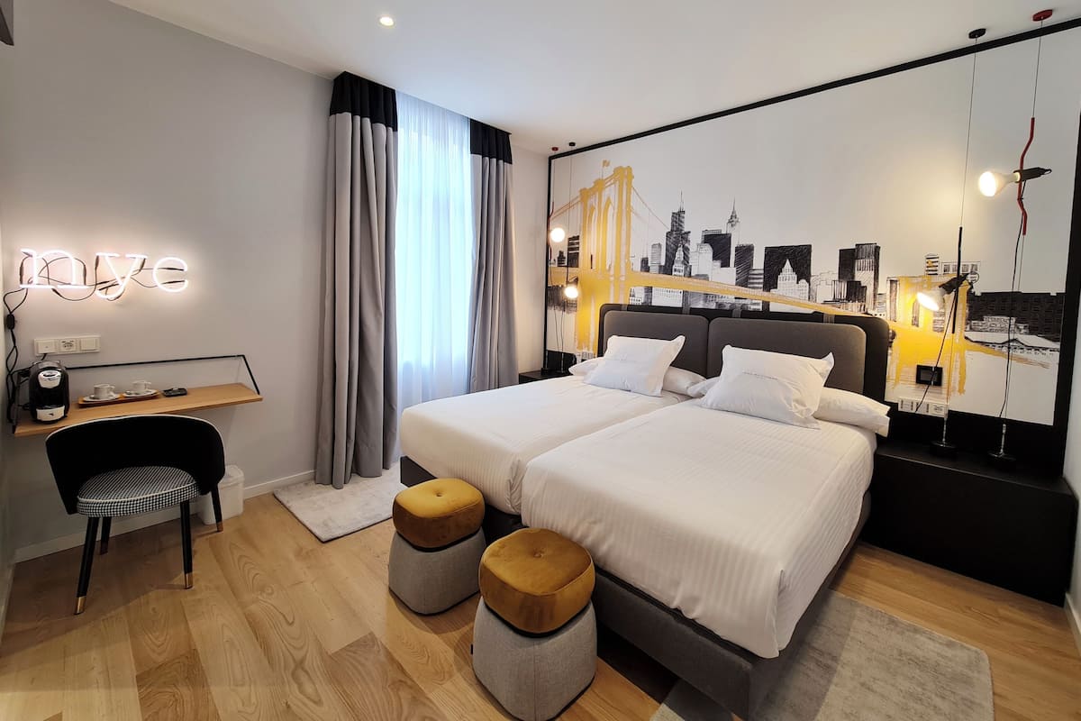 Premium bedding, individually decorated, individually furnished, desk