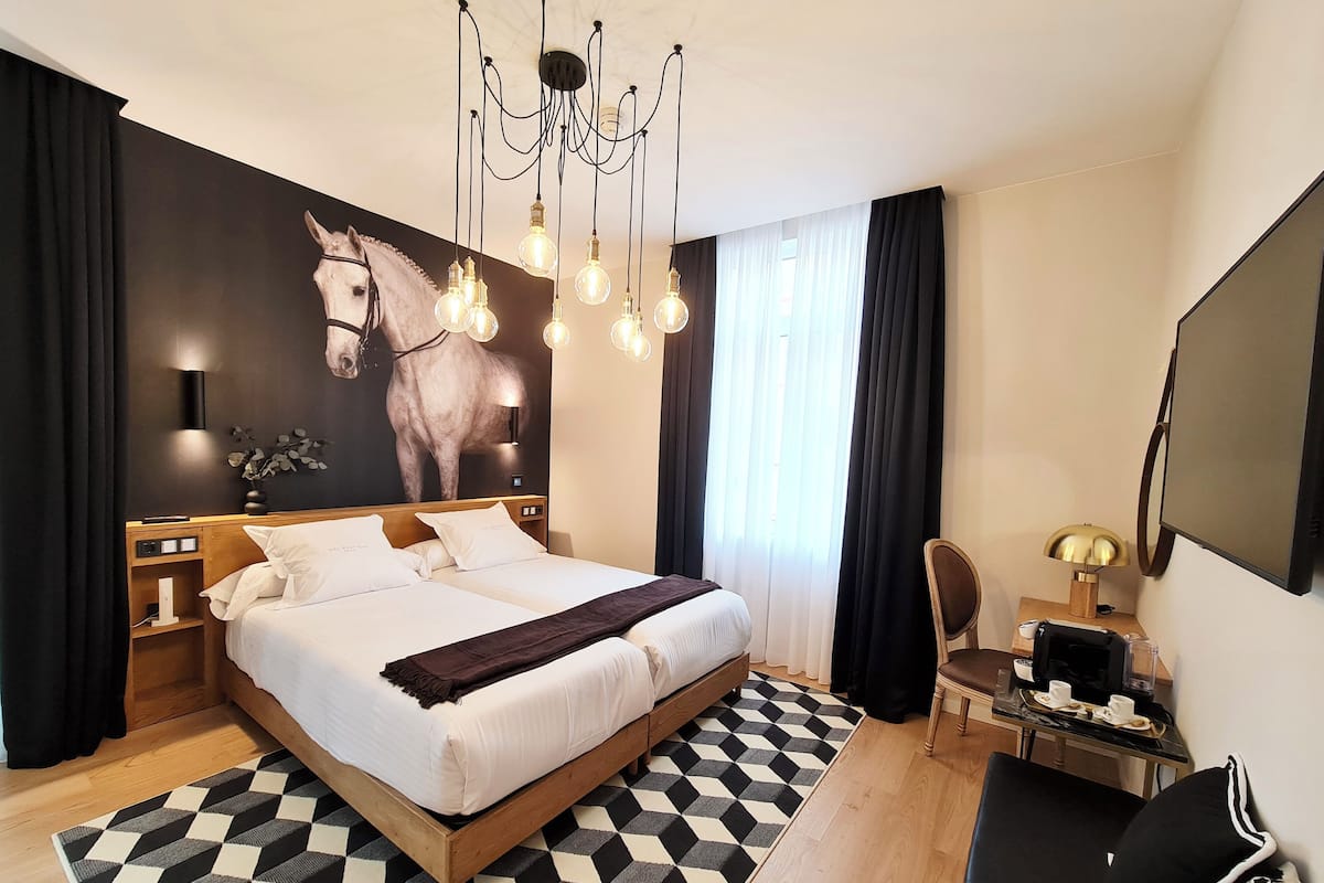 Premium bedding, individually decorated, individually furnished, desk