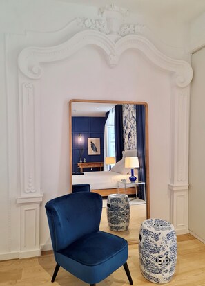 Premium bedding, individually decorated, individually furnished, desk - Hotel Sol Boutique (Santander)