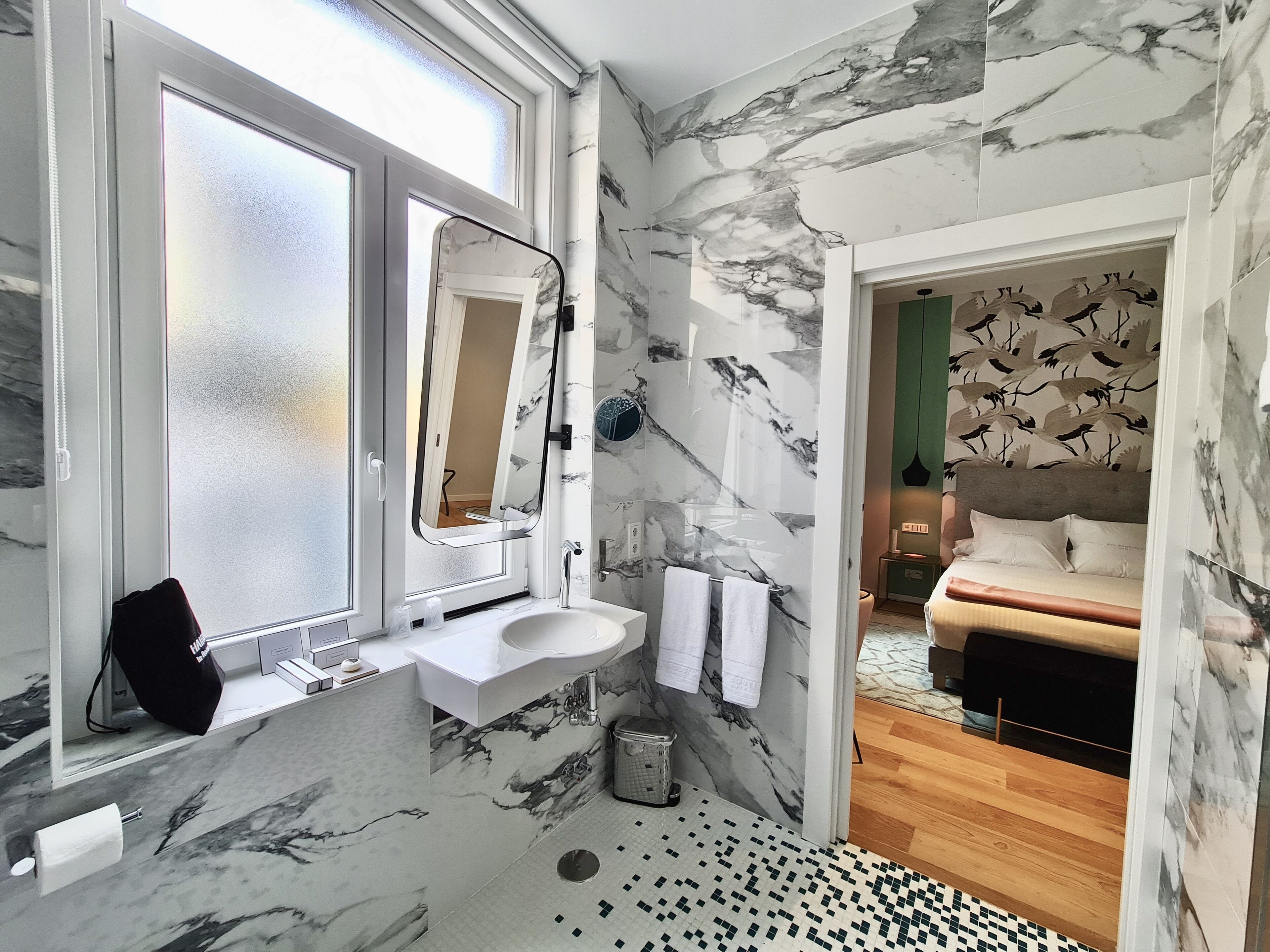 comfort double room | bathroom | shower, hair dryer, bidet, towels