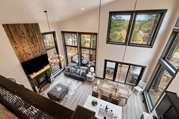 TV, fireplace, foosball, books