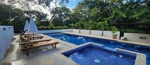 Outdoor pool - Casa de la Vida Plena (Costa Rica)