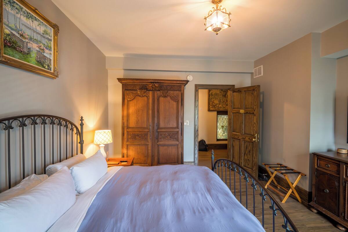 Lavender Room | Hochwertige Bettwaren, Betten mit Memory-Foam-Matratzen