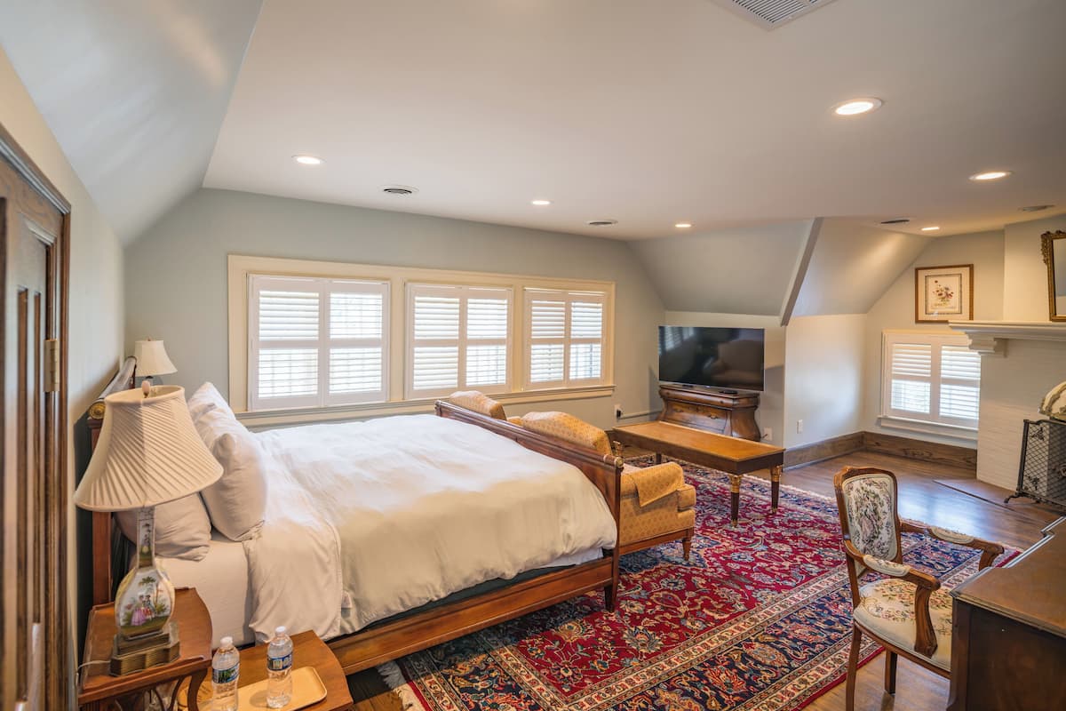 Zinnia Room | Premium bedding, memory foam beds, individually decorated
