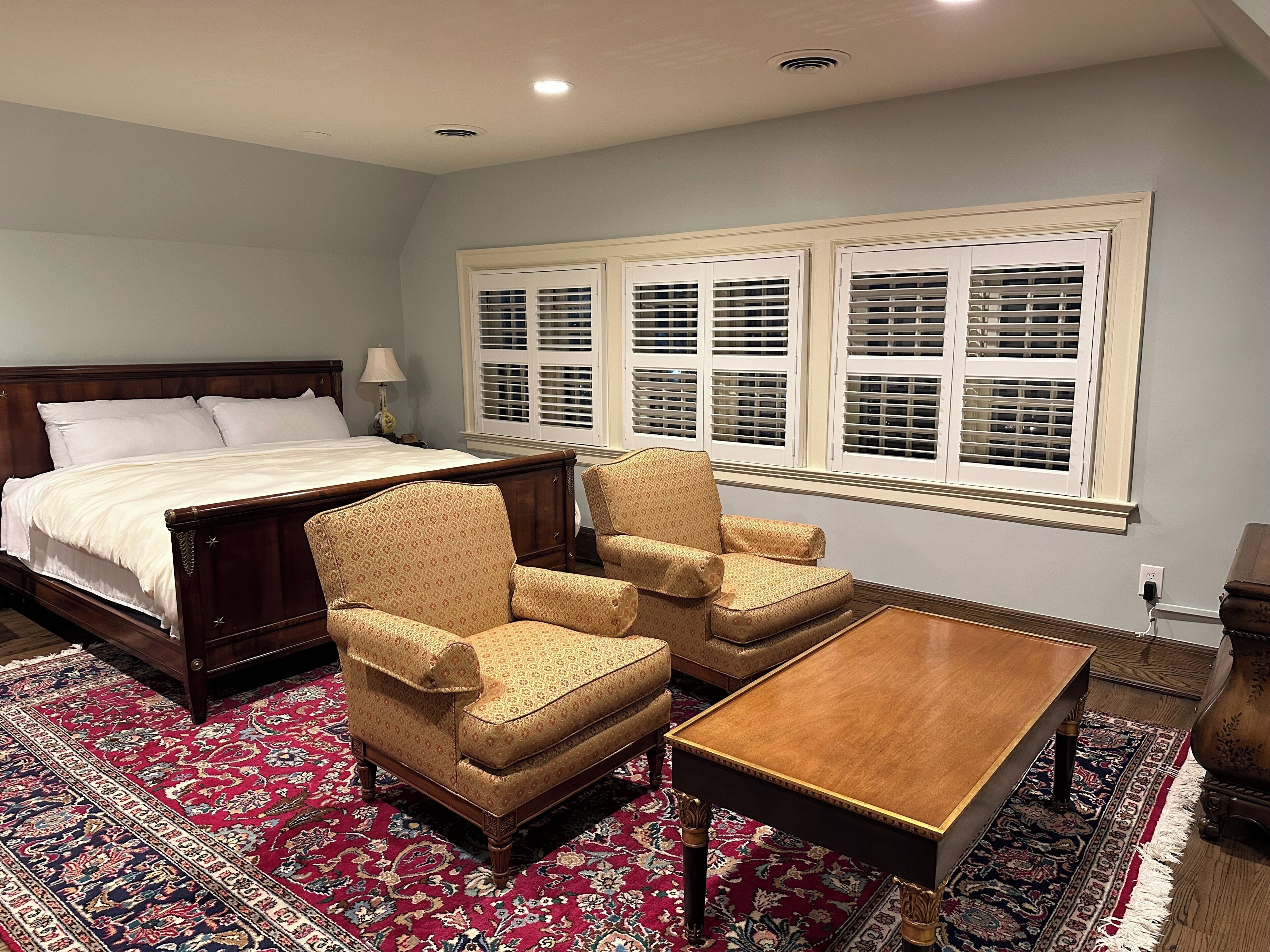 Zinnia Room | Premium bedding, memory-foam beds, individually decorated