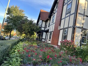 Front of property - Frederick Stearns House Historic Inn (Detroit)