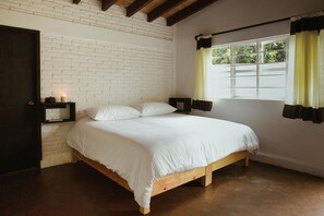 Standard Double Room | Free WiFi, bed sheets - Hospedaje Temazcaltitla (Tepoztlán)