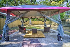 Terrace/patio - 'Blue Cottage in the Bayou' w/ Private Yard! (Baton Rouge)
