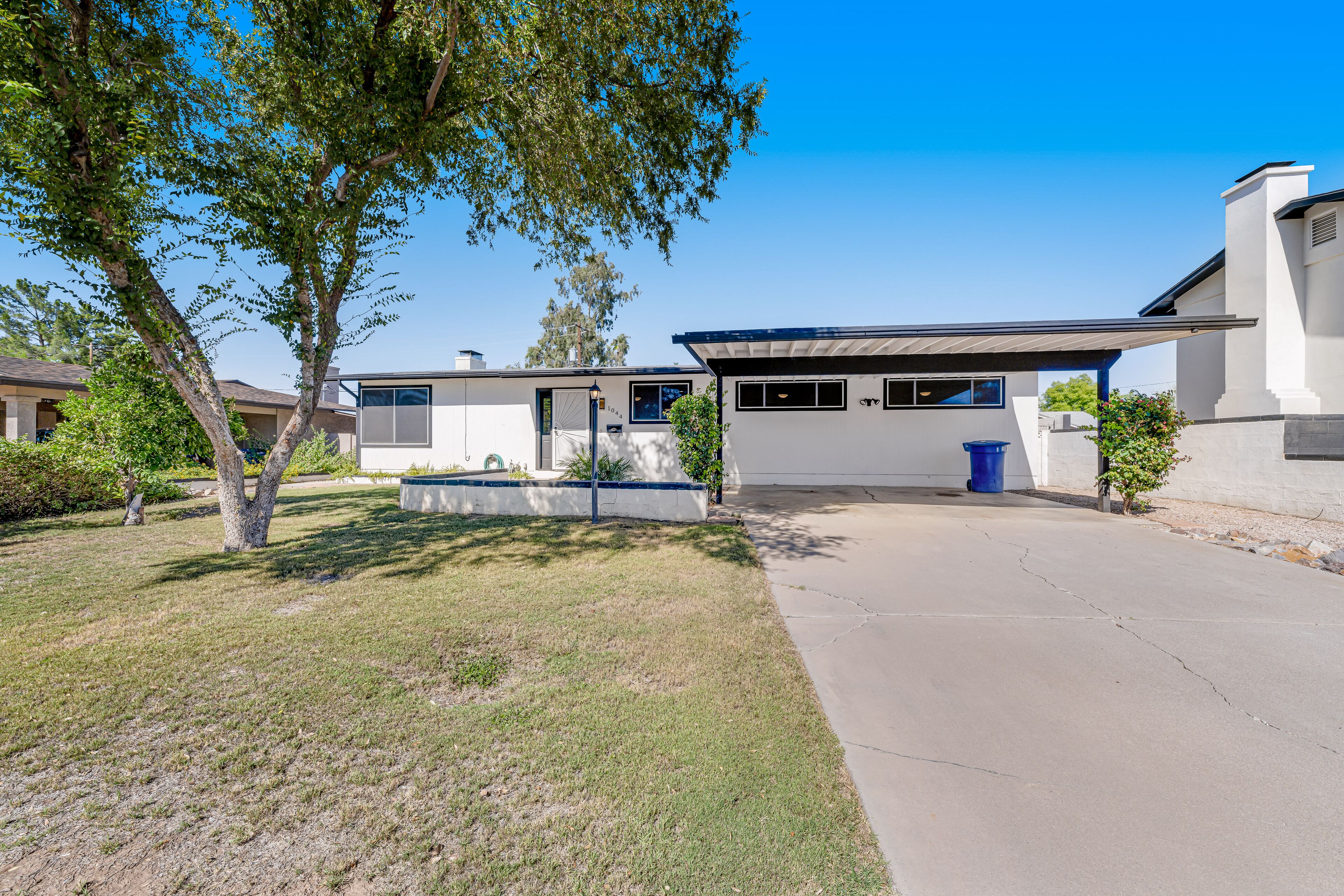 Spacious home with private pool, enclosed yard, pool table, foosball table & W/D