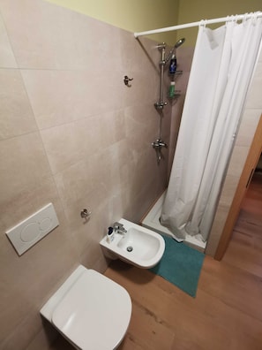 Apartment (Apartment Baladur - Two bedroom apart) | Bathroom