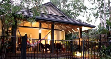 Zama - Wongaling Beach - Beachfront Townhouse