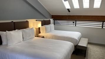 1 quarto, roupas de cama premium, cofres nos quartos