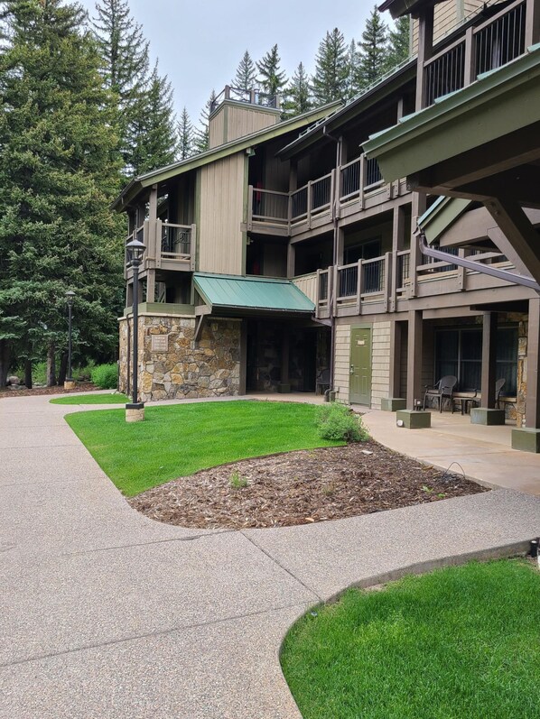 Exterior - Bluegreen Vacations Streamside at Vail, Ascend Collection Resort (Vail)