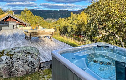 Beautiful home in åseral with sauna