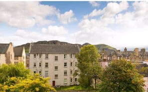 Exterior - University and Central Edinburgh (Newington)