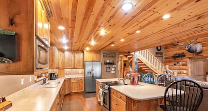 Big Bear Lodge: Mountain 7BR Hot Tub, Sauna, Fast WIFI, near Park City