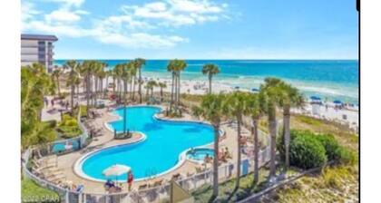 Pet friendly 3 bed16th fl. Oceanfront with Amazing Views