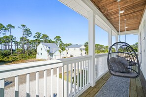 Property grounds - 5bed Beach House, Direct Access to Beach, Community Pool, Pickle Ball Courts (Port St. Joe)