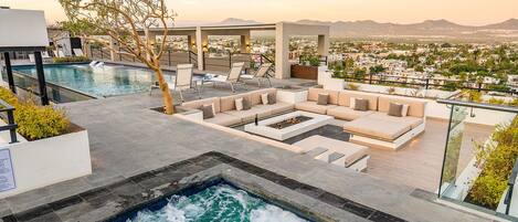 Outdoor pool, a heated pool