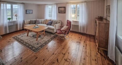 Beautiful home in Vena with WiFi