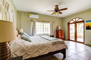 2 bedrooms, iron/ironing board, travel crib, free WiFi