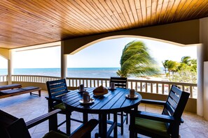 Ulkoruokailutilat