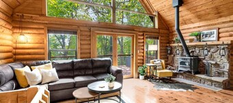 Cabin Sweet Cabin - Modern Log Cabin @ Beaver Lake W/Hot Tub