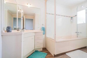 Ducha y bañera combinadas