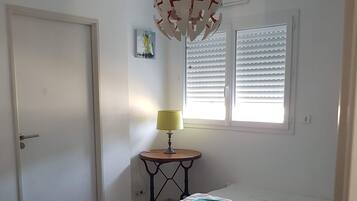 3 chambres, fer et planche Ă repasser, Wi-Fi, draps fournis