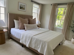 3 bedrooms, desk, iron/ironing board, free WiFi - Historic Lewiston Getaway (Lewiston)