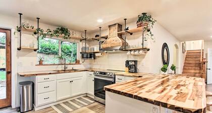 Redwood Home/Hot Tub/Near UofO and River Path.