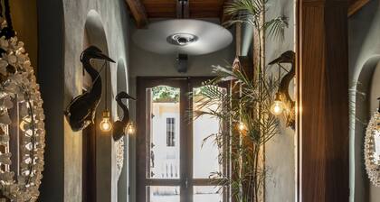 Privado Designer Boutique Hotel