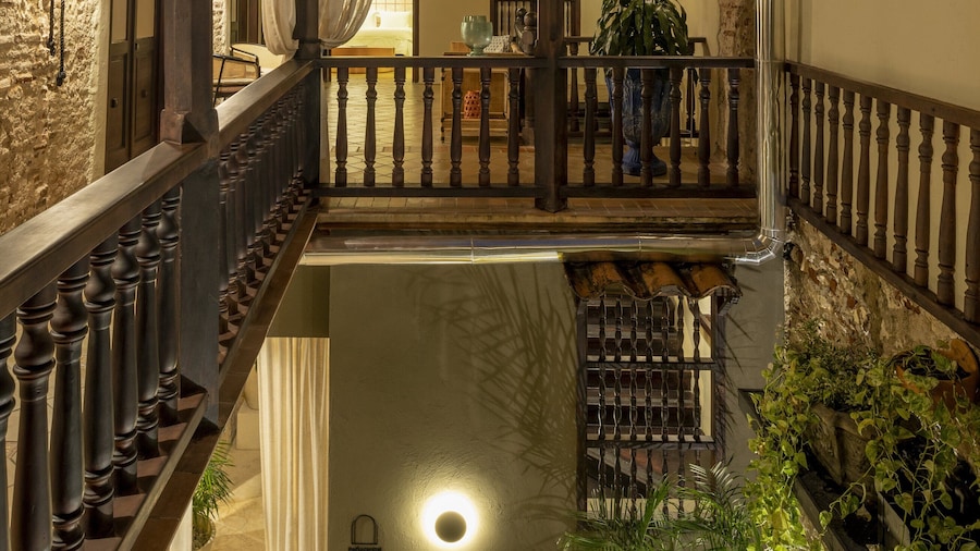 Privado Designer Boutique Hotel