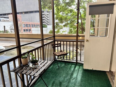 Midtown ,Americas-Mart, Condo